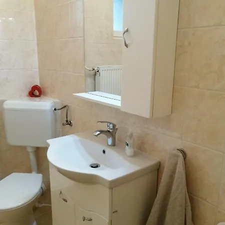 Διαμέρισμα Uj Lilla