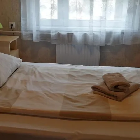 Uj Lilla Διαμέρισμα Keszthely