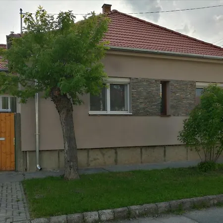 Uj Lilla * Keszthely