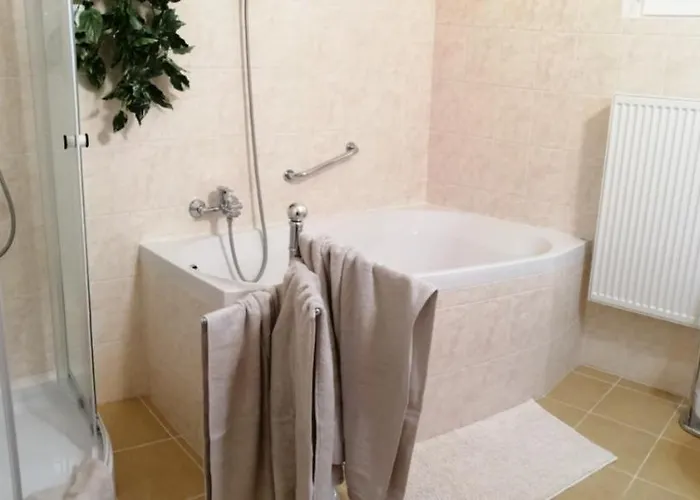 Uj Lilla Appartamento *