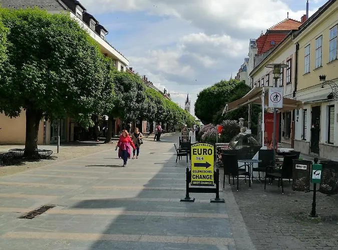 Uj Lilla Appartamento *